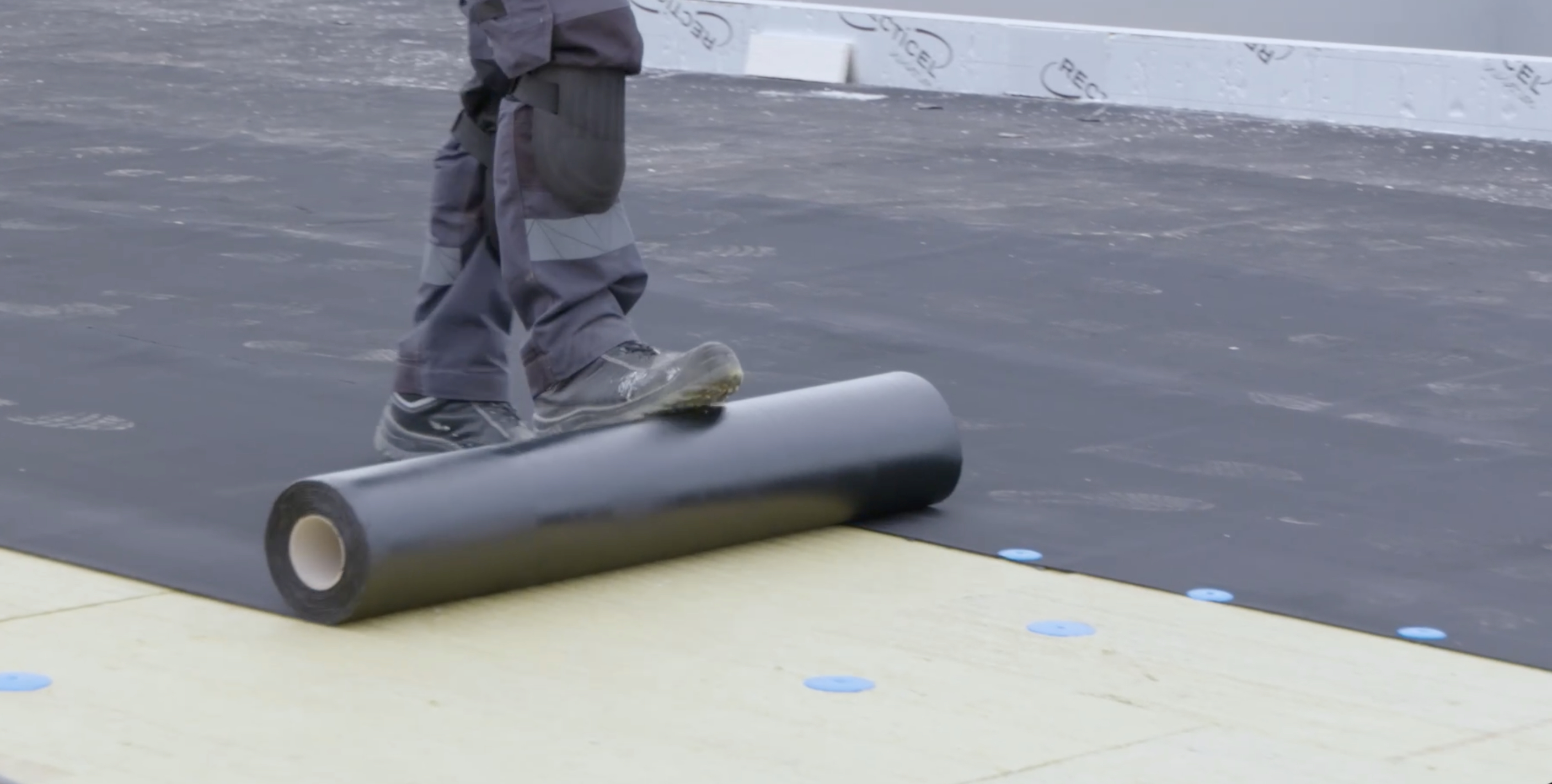 Dakopbouw met mechanische bevestiging