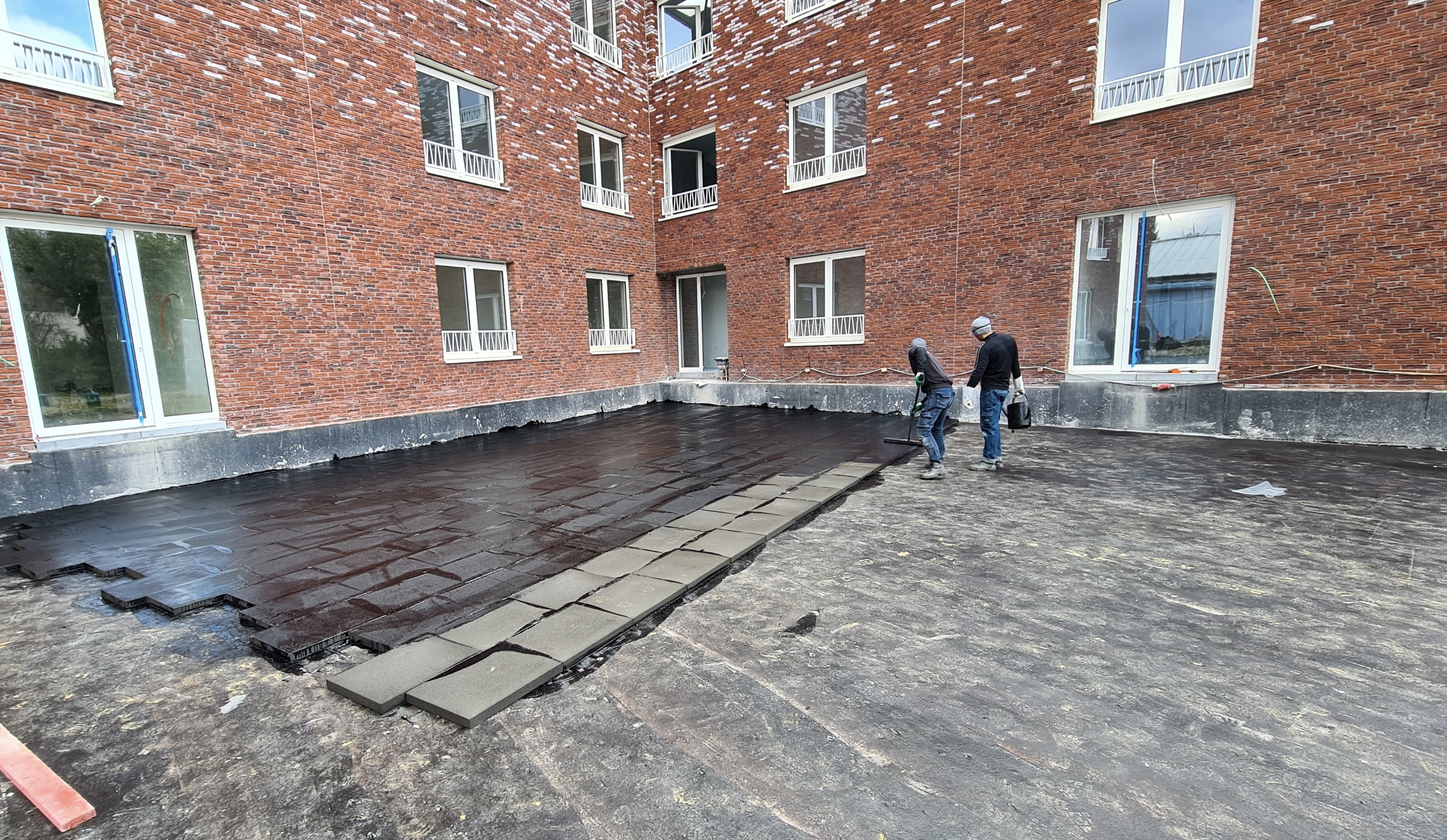 Volvlakkig verlijmen cellenglasisolatie Foamglas