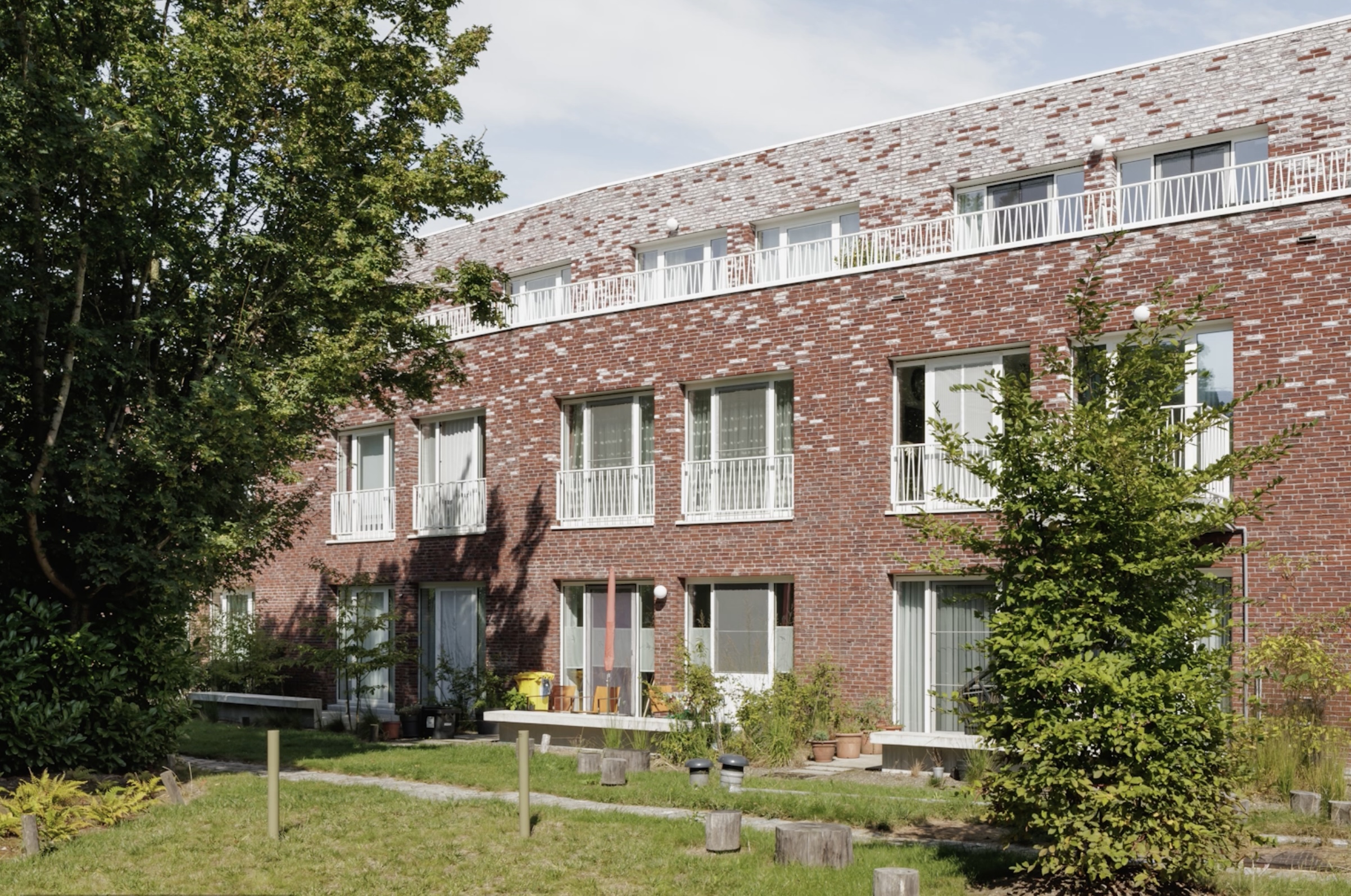 Daktuin op ondergrondse parking sociaal huisvestingsproject mortsel